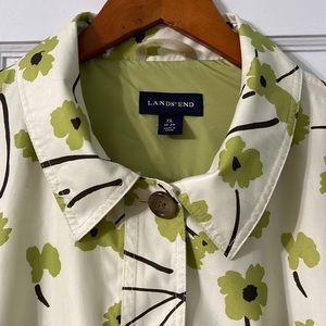 Cheerful Lands’ End raincoat XL